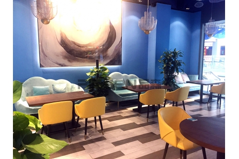 你知道西式餐廳里什么樣的桌椅最適合你嗎？